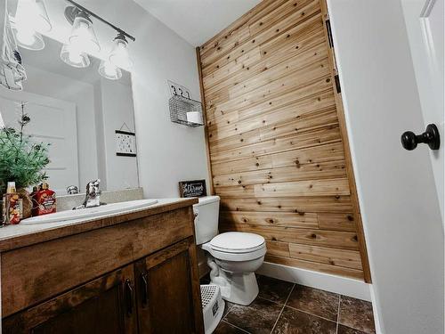 11 Sparrow Cres, Whitecourt, AB - Indoor Photo Showing Bathroom