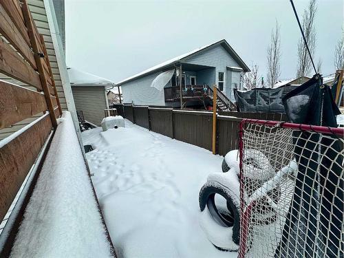 11 Sparrow Cres, Whitecourt, AB - Outdoor