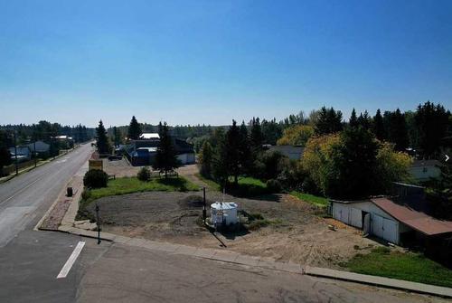 312 3Rd Street, Blue Ridge, AB 