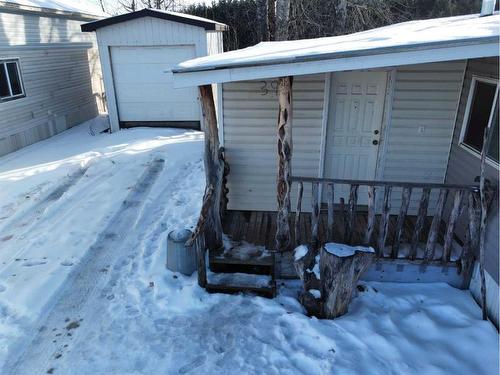 39 Riverside Trailer Park, Whitecourt, AB 