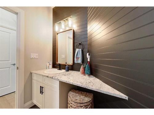 309 12 Street Se, Slave Lake, AB - Indoor Photo Showing Bathroom