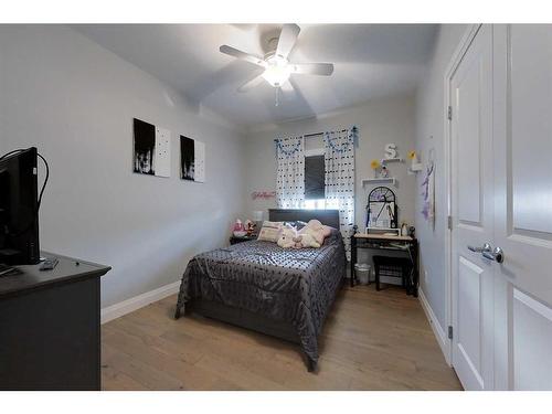 309 12 Street Se, Slave Lake, AB - Indoor Photo Showing Bedroom