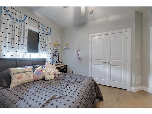 309 12 Street Se, Slave Lake, AB - Indoor Photo Showing Bedroom