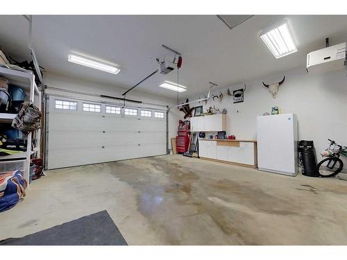 309 12 Street Se, Slave Lake, AB - Indoor Photo Showing Garage