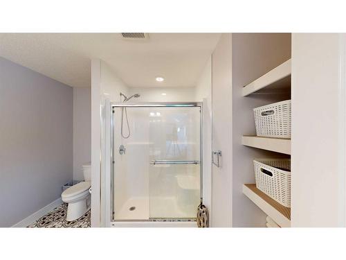 53 Pritchard Drive, Whitecourt, AB - Indoor Photo Showing Bathroom