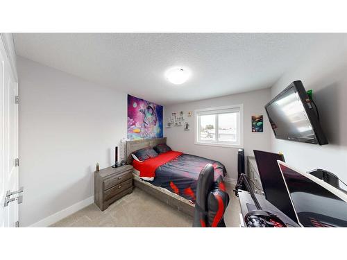 53 Pritchard Drive, Whitecourt, AB - Indoor Photo Showing Bedroom