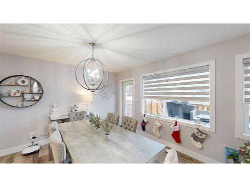 53 Pritchard Drive, Whitecourt, AB - Indoor Photo Showing Dining Room