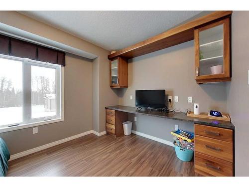 1217 Southshore Drive West, Canyon Creek, AB - Indoor