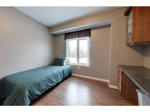 1217 Southshore Drive West, Canyon Creek, AB - Indoor Photo Showing Bedroom