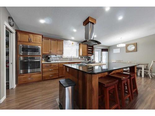 1217 Southshore Drive West, Canyon Creek, AB - Indoor Photo Showing Kitchen With Upgraded Kitchen