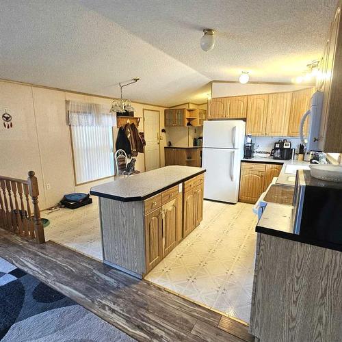 4001 6A Avenue, Edson, AB - Indoor Photo Showing Bedroom