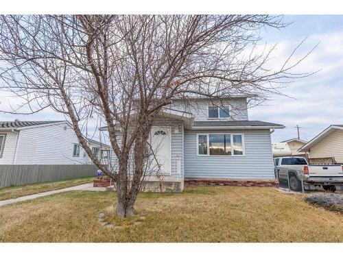 141 Sherwood Drive, Hinton, AB - Outdoor