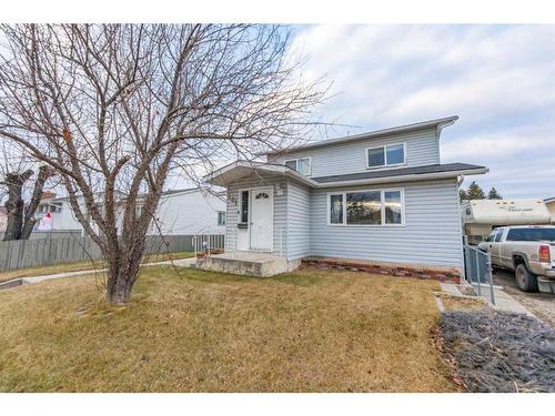 141 Sherwood Drive, Hinton, AB - Outdoor