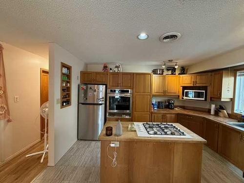 1302 54 Street, Edson, AB - Indoor Photo Showing Kitchen