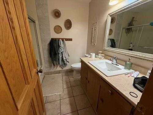 1302 54 Street, Edson, AB - Indoor Photo Showing Bathroom