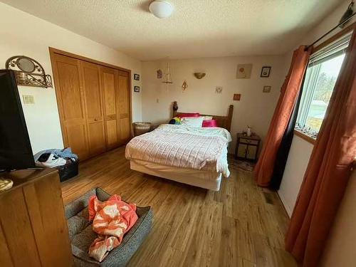 1302 54 Street, Edson, AB - Indoor Photo Showing Bedroom