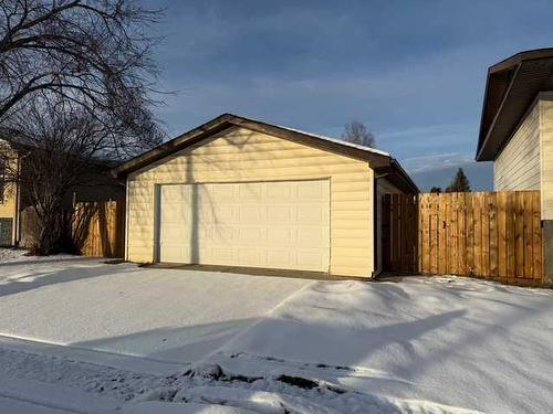 1302 54 Street, Edson, AB - Outdoor