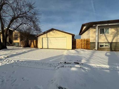 1302 54 Street, Edson, AB - Outdoor