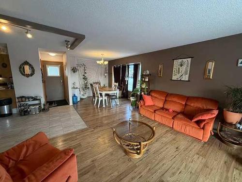 1302 54 Street, Edson, AB - Indoor Photo Showing Living Room