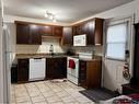 23-126 Hardisty Avenue, Hinton, AB  - Indoor Photo Showing Kitchen 