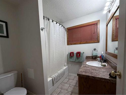 23-126 Hardisty Avenue, Hinton, AB - Indoor Photo Showing Bathroom