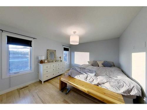 1510 42 Street, Edson, AB - Indoor Photo Showing Bedroom