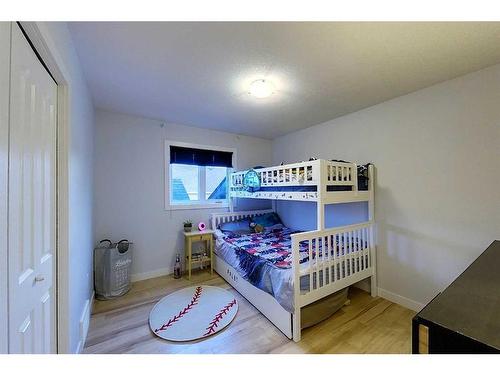 1510 42 Street, Edson, AB - Indoor Photo Showing Bedroom