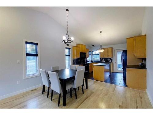 1510 42 Street, Edson, AB - Indoor Photo Showing Dining Room