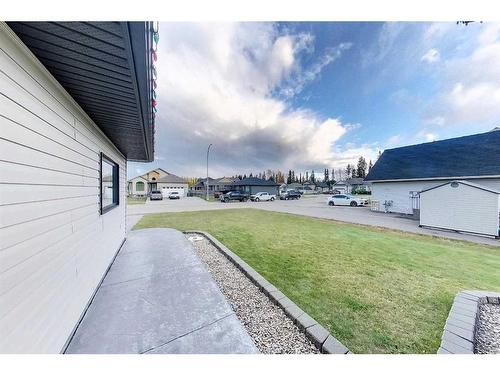 1510 42 Street, Edson, AB - Outdoor