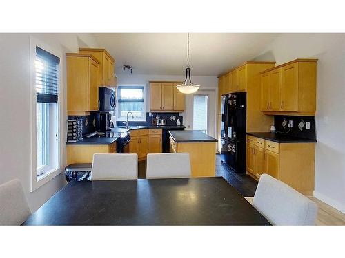 1510 42 Street, Edson, AB - Indoor Photo Showing Kitchen