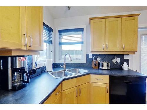 1510 42 Street, Edson, AB - Indoor Photo Showing Kitchen With Double Sink