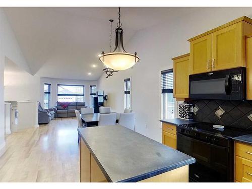 1510 42 Street, Edson, AB - Indoor Photo Showing Kitchen