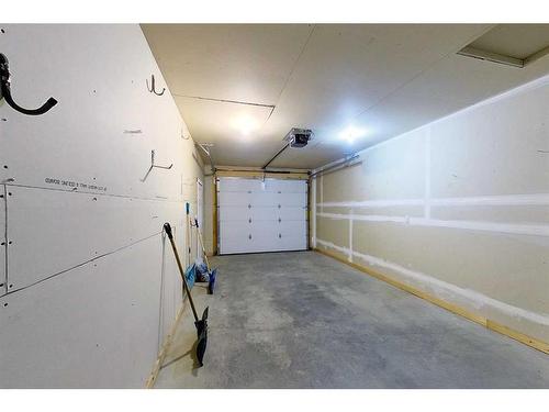 4312 18 Avenue, Edson, AB - Indoor Photo Showing Garage