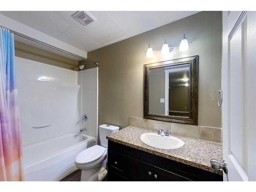 4312 18 Avenue, Edson, AB - Indoor Photo Showing Bathroom