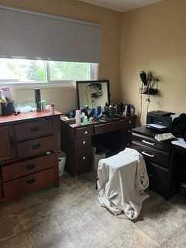 26/26A Whitecourt Avenue, Whitecourt, AB - Indoor Photo Showing Other Room