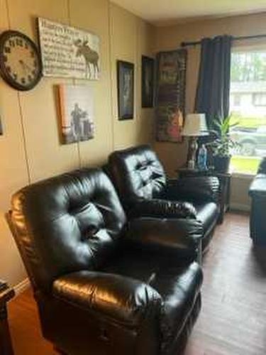 26/26A Whitecourt Avenue, Whitecourt, AB - Indoor Photo Showing Living Room