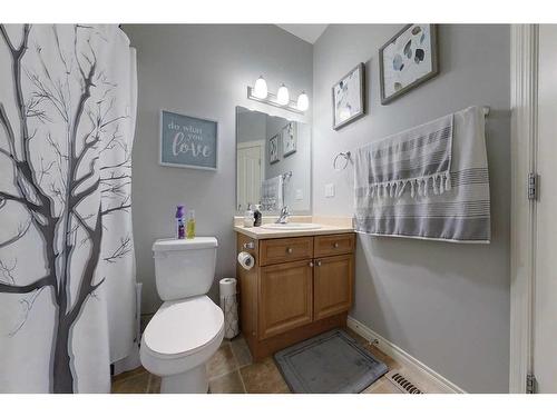 119-116 6 Ave Ne, Slave Lake, AB - Indoor Photo Showing Bathroom