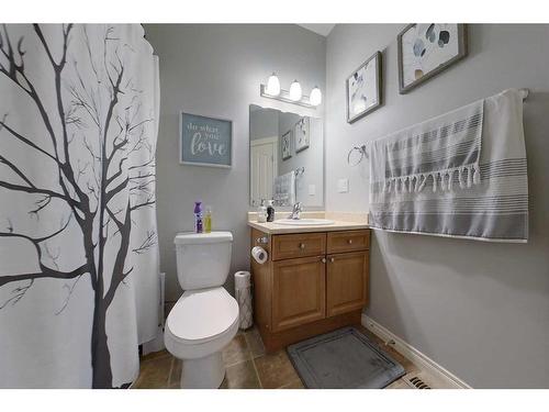 119-116 6 Ave Ne, Slave Lake, AB - Indoor Photo Showing Bathroom