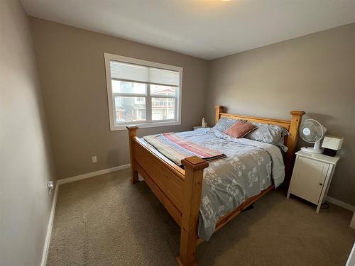 12-214 Mcardell Drive, Hinton, AB - Indoor Photo Showing Bedroom