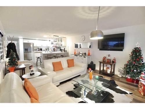 108 Fir Avenue, Hinton, AB - Indoor Photo Showing Living Room