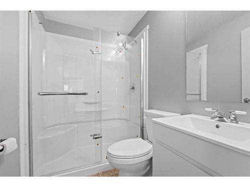 5118 47 Avenue, Mayerthorpe, AB - Indoor Photo Showing Bathroom