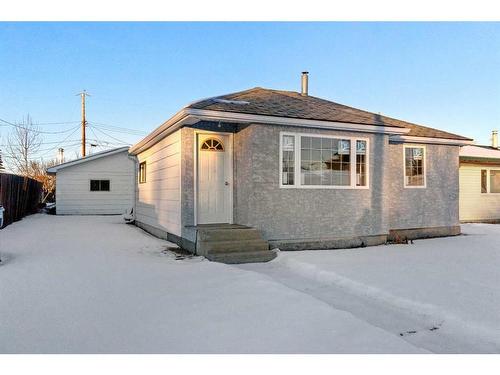 5118 47 Avenue, Mayerthorpe, AB - Outdoor