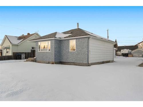 5118 47 Avenue, Mayerthorpe, AB - Outdoor