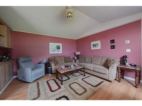 30 Poplar Estates, Rural Lesser Slave River No. 124, M.D. Of, AB - Indoor Photo Showing Living Room