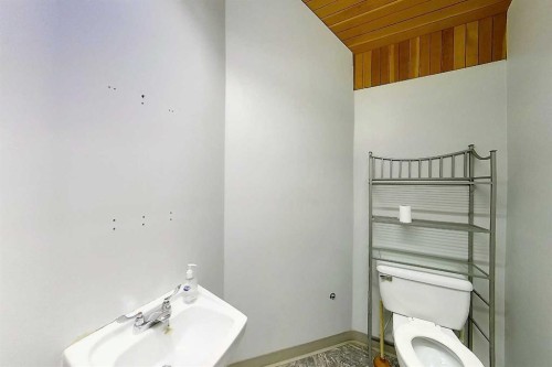 320 50 Street, Edson, AB 