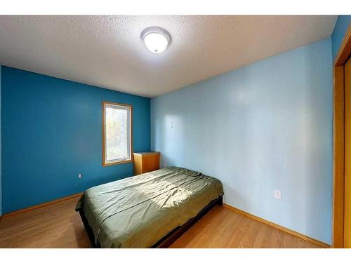 56108 Range Road 152A, Rural Yellowhead County, AB - Indoor Photo Showing Bedroom