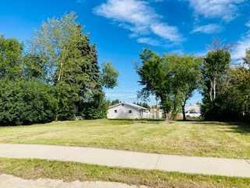 5029 52 Street, Mayerthorpe, AB 