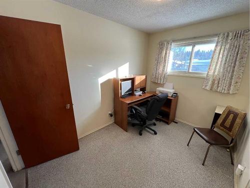 278 Macleod Avenue, Hinton, AB - Indoor Photo Showing Office