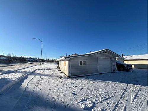 278 Macleod Avenue, Hinton, AB - Outdoor