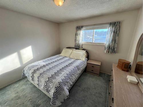 278 Macleod Avenue, Hinton, AB - Indoor Photo Showing Bedroom